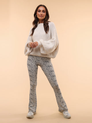 Elin off white/zwarte mini cheetah flare broek